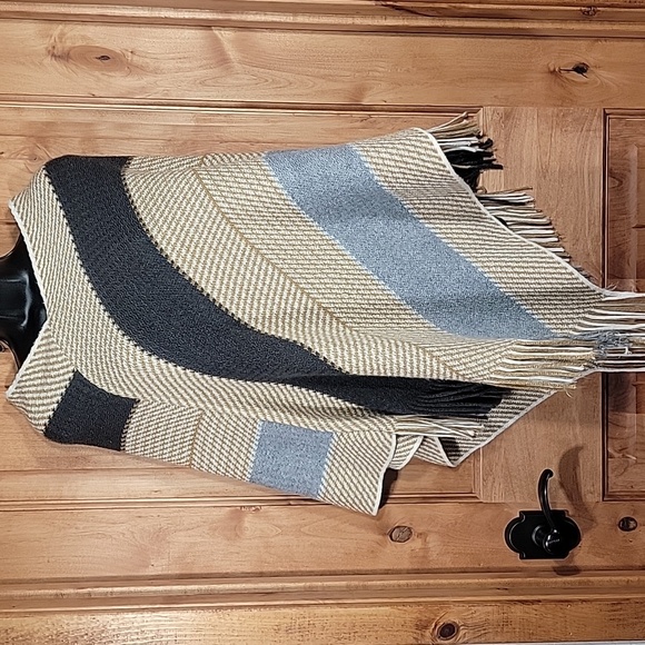 Sweaters - Serape Style Poncho